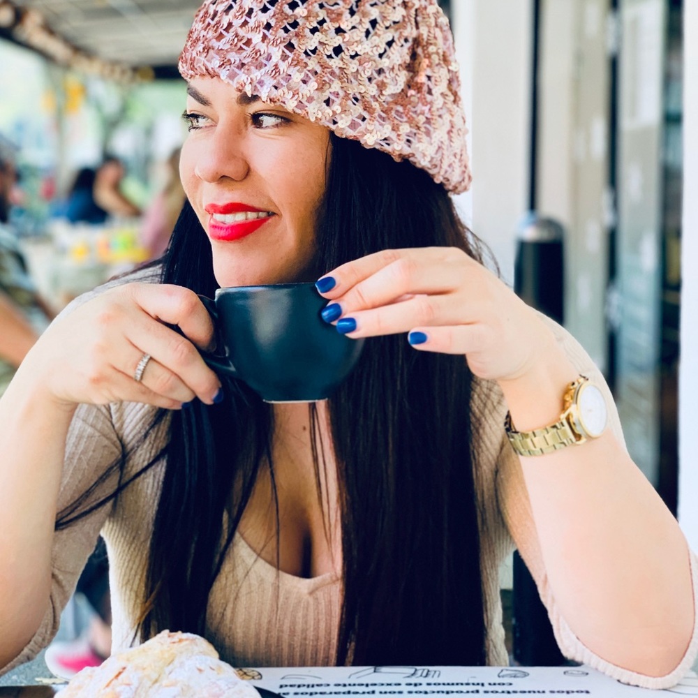 Meet your Posher, Leandra